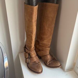 Sendra Tan medium Heeled Knee Boots